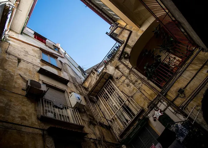 Castel Capuano Flat By DomusExtra